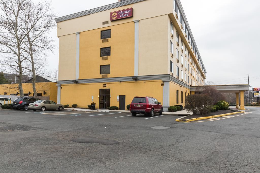 Clarion Hotel Somerset - New Brunswick Bagian luar foto
