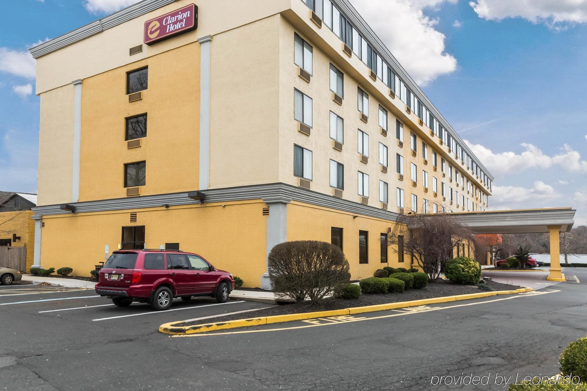 Clarion Hotel Somerset - New Brunswick Bagian luar foto